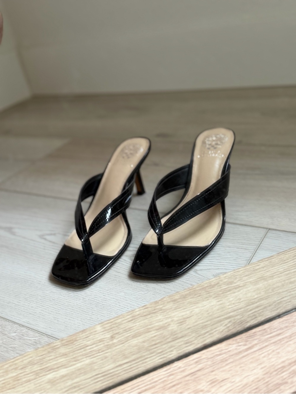 Vince Camuto Black Patent Thong Mule Heels